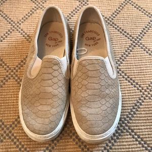 Gap slip on sneakers